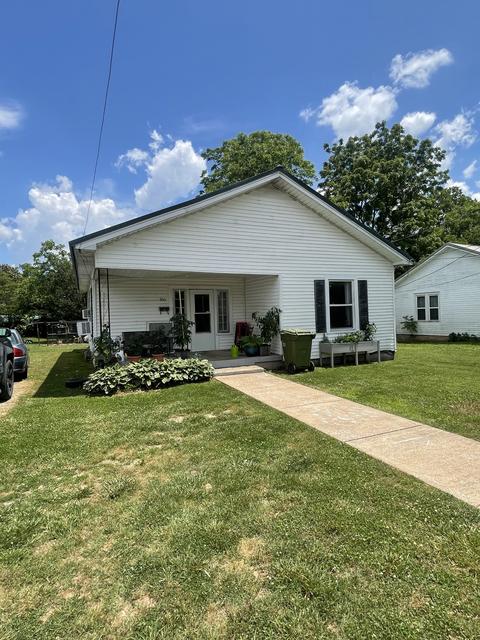 306 Jackson Ave, Lawrenceburg, TN 38464