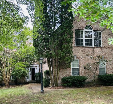 8069 Poplarwood Rd, Nashville, TN 37221