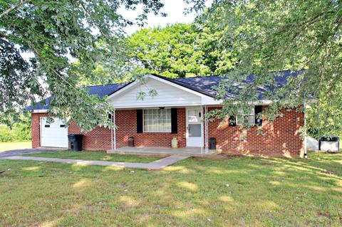 1205 Harris Branch Rd, Hartsville, TN 37074