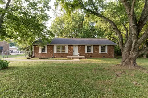 318 Dale Ter, Clarksville, TN 37042
