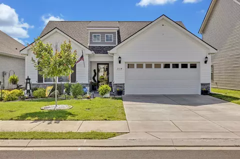 2114 Oak Dr, Murfreesboro, TN 37128