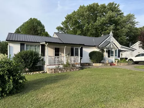 120 Willow St N, Cowan, TN 37318