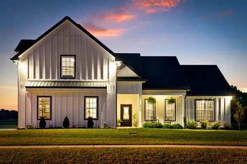 2505 Pleasant View Rd, Pleasant View, TN 37146