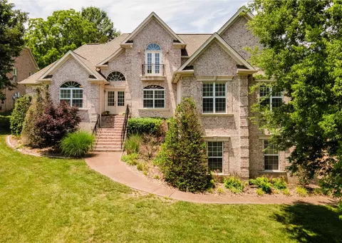 102 Kinwood Ct, Hendersonville, TN 37075