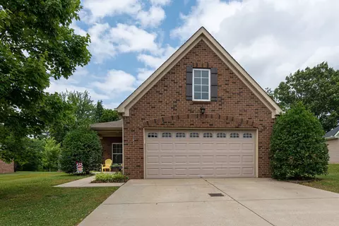 107 Pierre Pl, White House, TN 37188