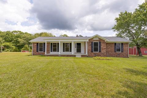 1649 Buffalo Rd, Hohenwald, TN 38462