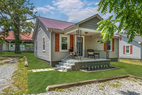 1021 Taylortown Rd, White Bluff, TN 37187