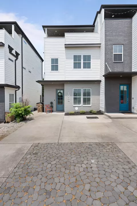 1004 Free Silver Rd, Nashville, TN 37207
