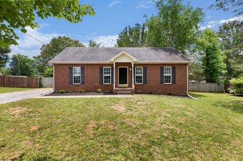 2550 Hillingdon Dr, Murfreesboro, TN 37127