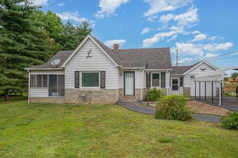 1242 Hampshire Pike, Columbia, TN 38401