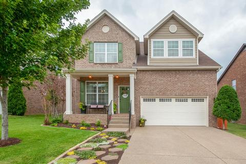 4989 Maxwell Landing Dr, Nolensville, TN 37135