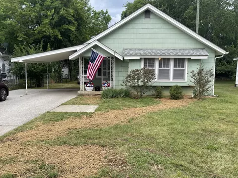 404 Fairview Ave, Lebanon, TN 37087
