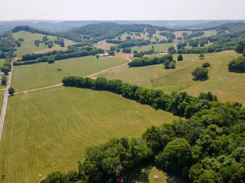 3075 Demastus Rd, Culleoka, TN 38451