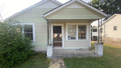 305 Walker St, Clarksville, TN 37042