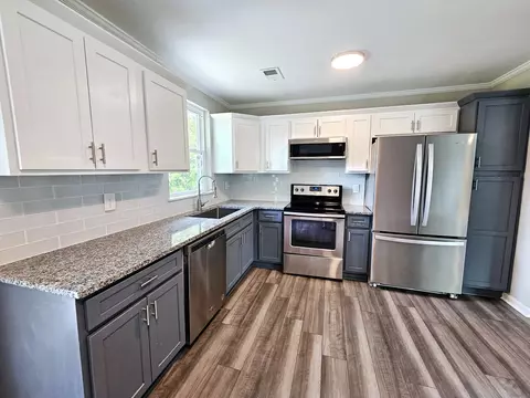 3213 Ewingdale Dr, Nashville, TN 37207