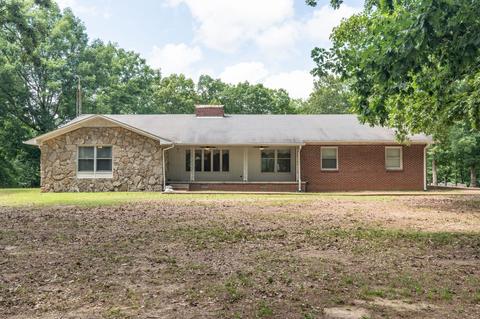 851 Columbia Hwy, Hohenwald, TN 38462