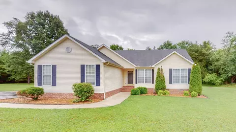 105 Brookhaven Cv, Shelbyville, TN 37160