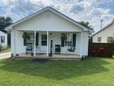 225 Rebel Hill St, Mcminnville, TN 37110