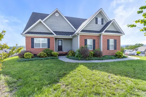 7227 Klingler Ln, Ooltewah, TN 37363