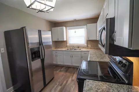 121 Maple St, Jackson, TN 38301 photo 9