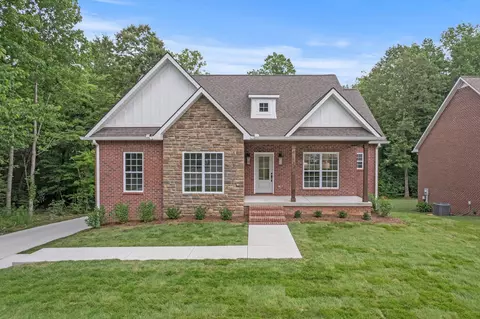 732 Langford Ln, Cookeville, TN 38501