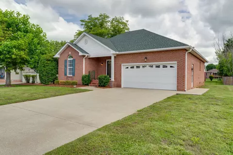 1092 Gray Bill Dr, Gallatin, TN 37066