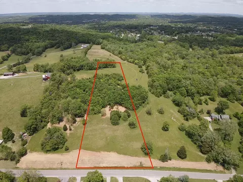 4 Iron Bridge Rd, Columbia, TN 38401