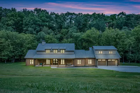 569 Glenn Springs Rd, Lawrenceburg, TN 38464