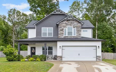 522 Latham Ct, Clarksville, TN 37043