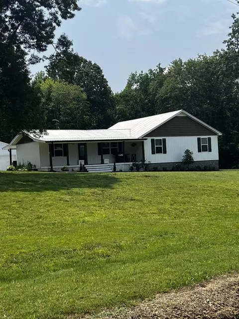 700 Little Dry Creek Rd, Waverly, TN 37185