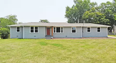 105 Chiroc Rd, Hendersonville, TN 37075