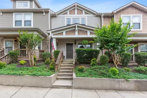 735 Tulip Grove Rd #220, Hermitage, TN 37076