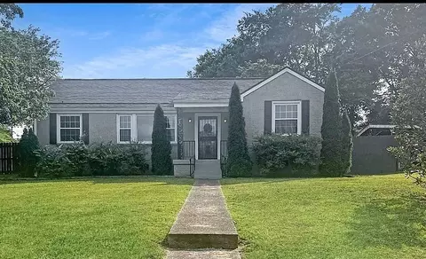 2310 Fernwood Dr, Nashville, TN 37216