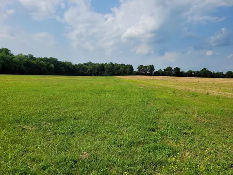 2 Shady Grove Rd, Morrison, TN 37357 photo 2
