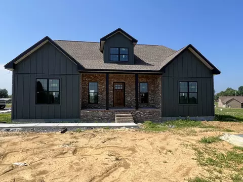 5141 Jones Ln, Lafayette, TN 37083