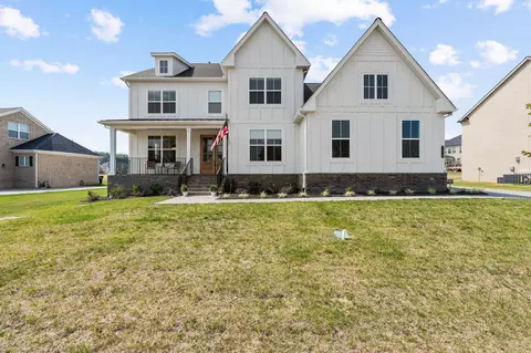 7076 Fiddlers Glen Dr, Arrington, TN 37014