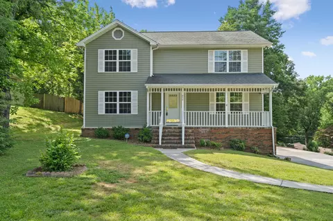 890 Edgewater Ave, Dayton, TN 37321