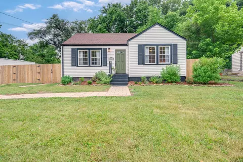 2723 Bobby Ave, Nashville, TN 37216