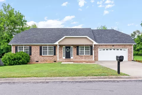229 Raintree Dr, Clarksville, TN 37042
