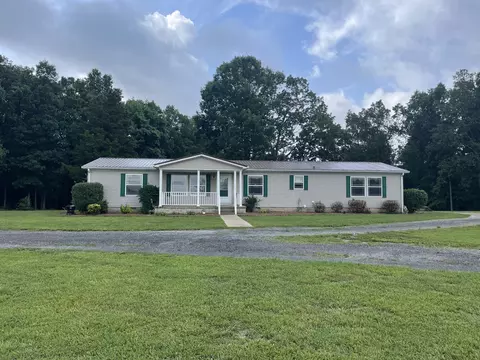 379 Dady Rd, Mcewen, TN 37101