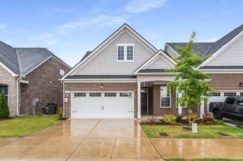 6040 Blackberry Ridge Ln, Hermitage, TN 37076