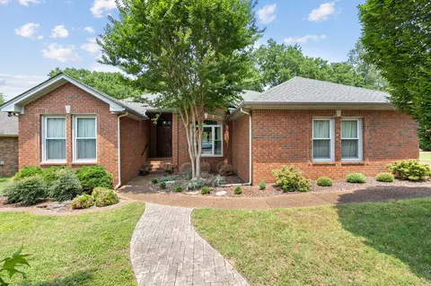 7421 River Bend Cir, Nashville, TN 37221