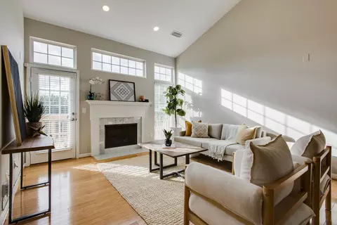 7277 Charlotte Pike #301, Nashville, TN 37209