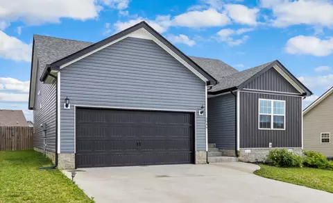 2046 Jackie Lorraine Dr, Clarksville, TN 37042