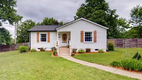 224 W Hester Rd, Cottontown, TN 37048