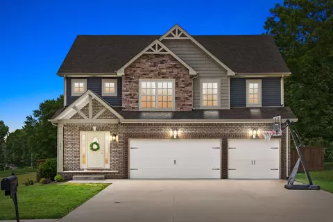 401 Sedgwick Ln, Clarksville, TN 37043