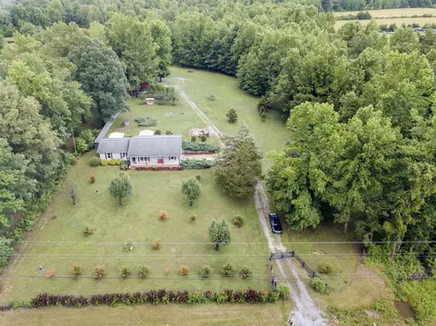392 Lakewood Park Rd, Beechgrove, TN 37018