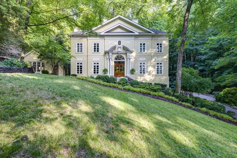 62 Annandale, Nashville, TN 37215