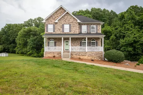 151 Lena Loop, Burns, TN 37029