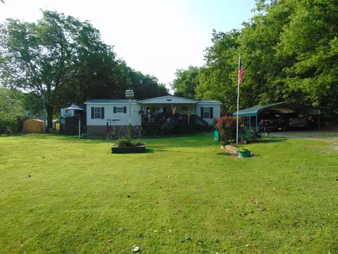3041 Pulaski Hwy, Cornersville, TN 37047